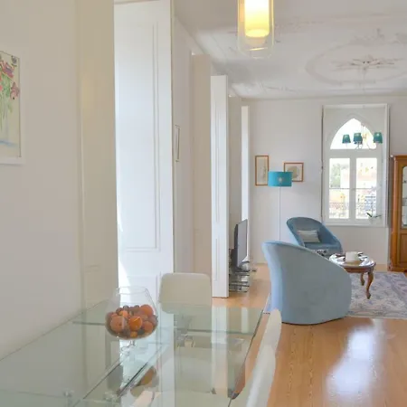 Rh Mouraria Garden, Swimming Pool & View Apartment Lissabon
